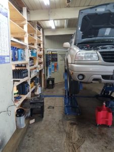 Overview of inside the shop - Car Lift